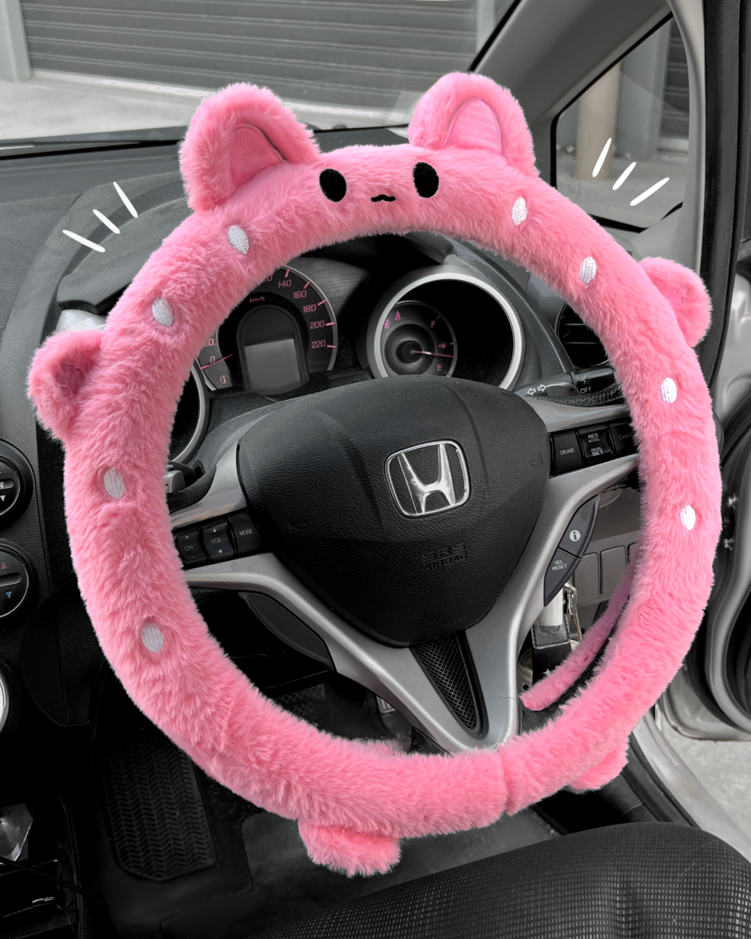 [B-Grade] Strawberry Bunny Steering Wheel Cover