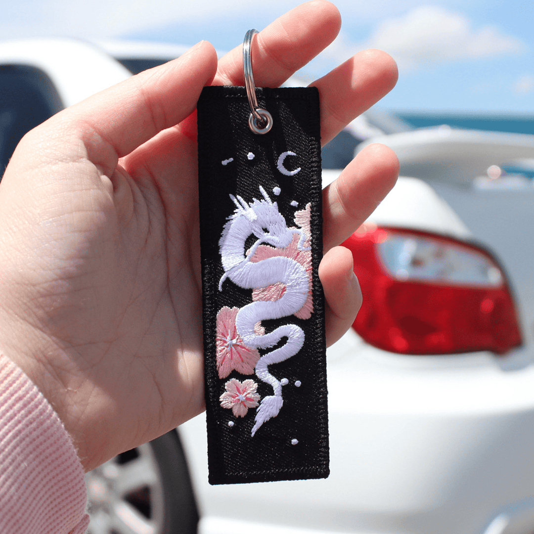 WHITE DRAGON JET TAG